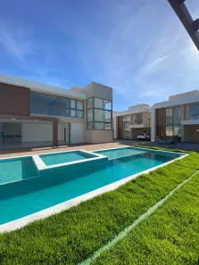 Sobrado com 4 Quartos à venda, 151m² no Buraquinho, Lauro de Freitas