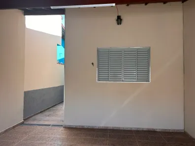 Casa com 2 Quartos para alugar, 75m² no Jardim Ismênia, São José dos Campos