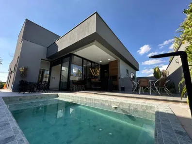 Casa de Condomínio com 3 Quartos à venda, 250m² no Morato, Piracicaba