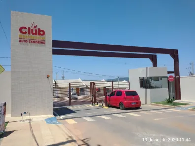 Casa com 3 Quartos para alugar, 80m² no Candeias, Vitória da Conquista