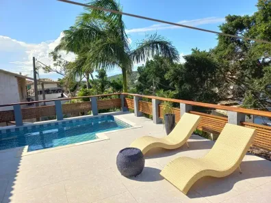 Sobrado com 3 Quartos para alugar, 180m² no Albatroz, Armação dos Búzios
