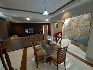 Sobrado com 3 Quartos para alugar, 262m² no Vila Aparecida, São Paulo