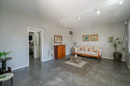 Casa com 3 Quartos para alugar, 120m² no Três Figueiras, Porto Alegre