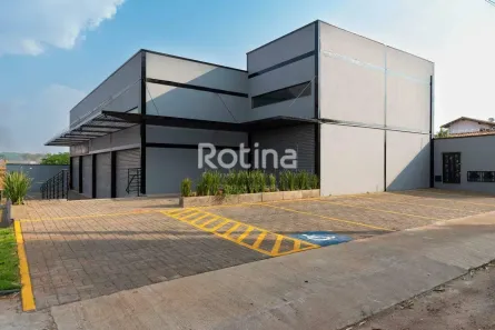 Ponto Comercial à venda, 77m² no Vigilato Pereira, Uberlândia