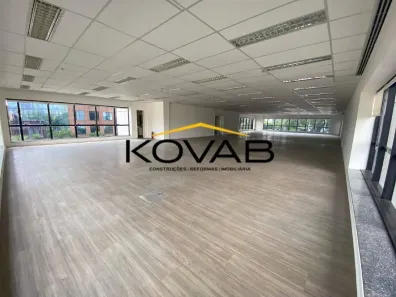 Sala Comercial para alugar, 400m² no Vila Olímpia, São Paulo