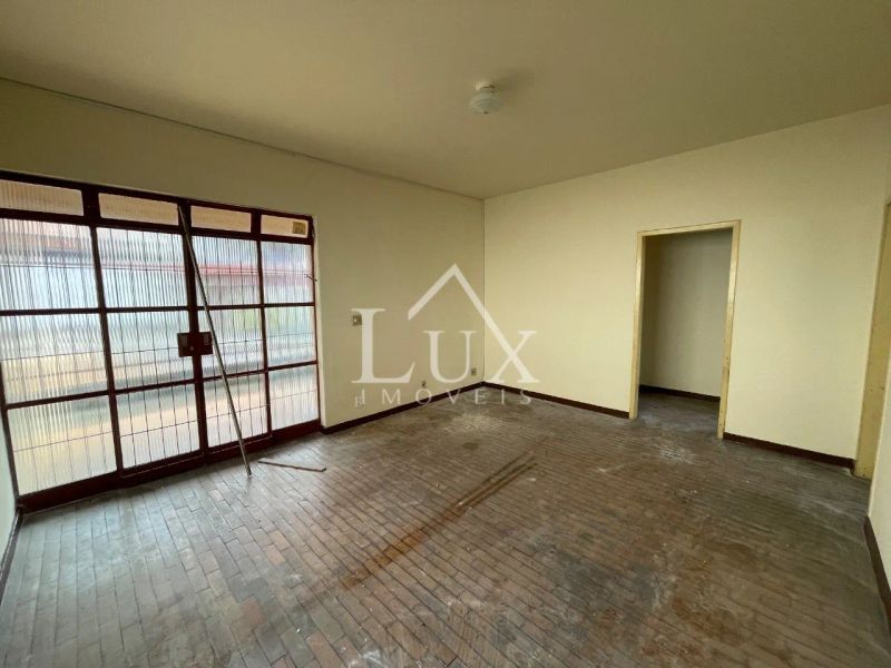 Casa com 2 quartos — Santa Terezinha, Belo Horizonte