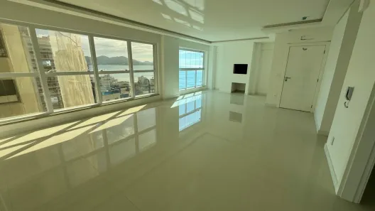 Apartamento com 4 Quartos à venda, 179m² no Meia Praia, Itapema