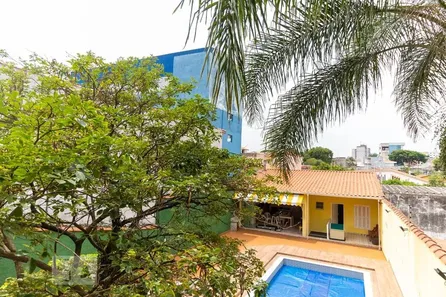 Casa com 4 Quartos à venda, 230m² no Vila Paranaguá, São Paulo