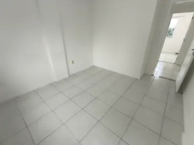 Apartamento com 2 Quartos para alugar, 68m² no Riviera Fluminense, Macaé