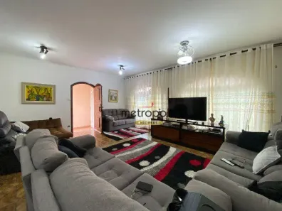 Sobrado com 4 Quartos à venda, 224m² no Parque das Nações, Santo André