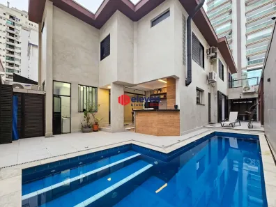 Casa com 4 Quartos à venda, 316m² no Pompéia, Santos