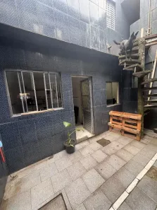 Sobrado com 4 Quartos à venda, 35m² no Conjunto Habitacional Castro Alves, São Paulo