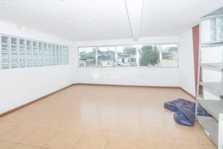 Prédio Comercial para alugar, 576m² no Sarandi, Porto Alegre