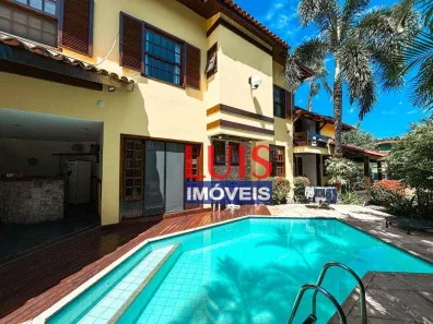 Casa de Condomínio com 4 Quartos à venda, 376m² no Itacoatiara, Niterói