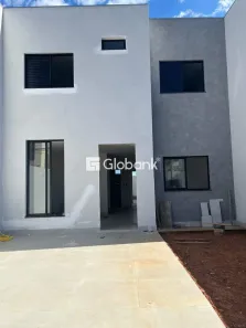 Sobrado com 3 Quartos à venda, 130m² no Ibituruna, Montes Claros