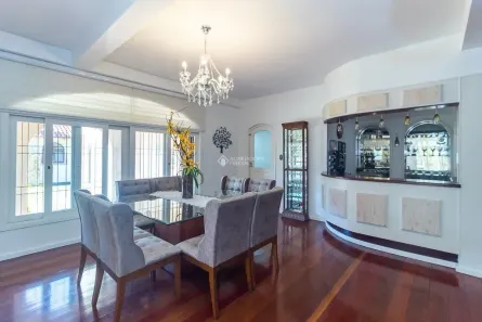 Casa com 6 Quartos à venda, 546m² no Jardim Itu, Porto Alegre