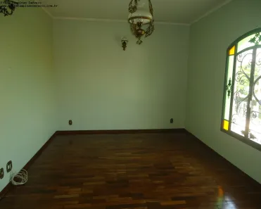 Sobrado com 3 Quartos à venda, 330m² no Vila Nogueira, Campinas