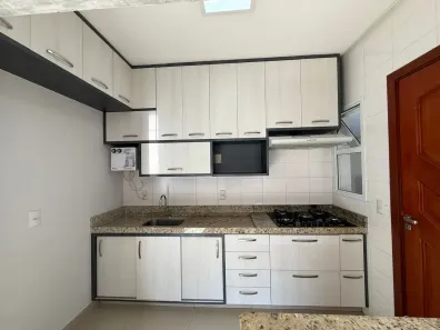 Casa de Condomínio com 3 Quartos à venda, 140m² no Sítios Santa Luzia, Aparecida de Goiânia