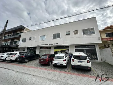 Sala Comercial para alugar, 34m² no Centro, Palhoça