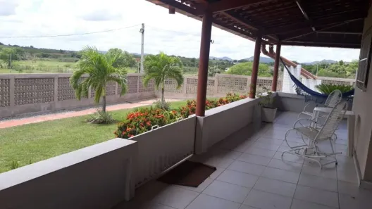 Fazenda/Sítio com 5 Quartos para alugar, 400m² no Lagos Country Resort, Caldas Brandão
