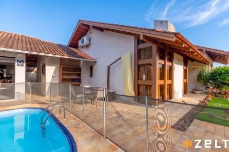 Casa com 3 Quartos à venda, 326m² no Velha, Blumenau