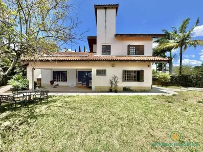 Casa de Condomínio com 3 Quartos à venda, 255m² no Jardim Ana Estela, Carapicuíba