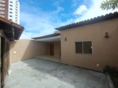 Casa com 4 Quartos à venda, 210m² no Candeias, Vitória da Conquista