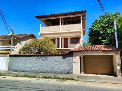 Imóvel Comercial com 5 Quartos para alugar, 280m² no Glória, Macaé