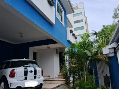 Casa com 4 Quartos à venda, 232m² no Castelo, Belo Horizonte
