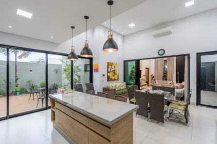 Casa de Condomínio com 3 Quartos à venda, 205m² no Village do Lago, Três Lagoas