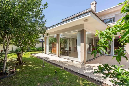 Casa de Condomínio com 4 Quartos à venda, 461m² no São Lourenço, Curitiba