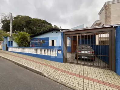 Casa com 2 Quartos para alugar, 100m² no Saguaçu, Joinville