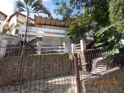 Casa com 3 Quartos à venda, 250m² no Vila Junqueira, Atibaia
