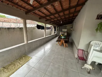 Casa com 3 Quartos à venda, 225m² no Setor Recanto das Minas Gerais, Goiânia