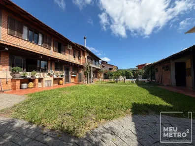 Casa com 5 Quartos à venda, 600m² no Itacorubi, Florianópolis