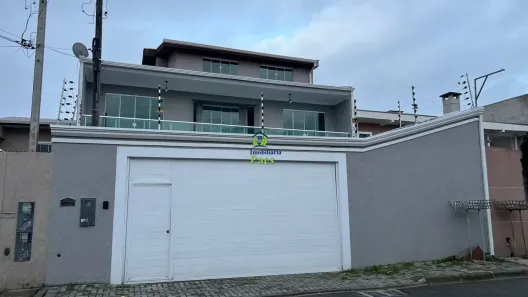 Casa com 4 Quartos à venda, 250m² no Cajuru, Curitiba