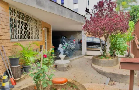 Casa com 8 Quartos à venda, 390m² no Calafate, Belo Horizonte