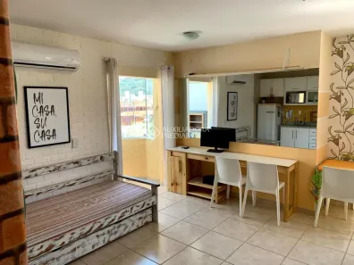 Apartamento com 1 Quarto à venda, 32m² no Canasvieiras, Florianópolis