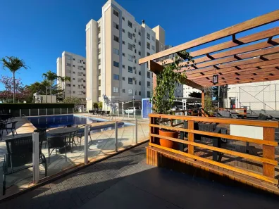 Apartamento com 2 Quartos para alugar, 47m² no Jardim América, Maringá