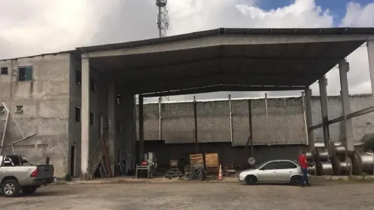 Prédio Residencial para alugar, 5000m² no Jardim Limoeiro, Camaçari