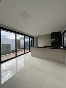 Casa de Condomínio com 3 Quartos à venda, 160m² no Condomínio Primor das Torres, Cuiabá