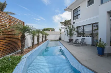 Casa de Condomínio com 3 Quartos para alugar, 450m² no Retiro das Pedras, Brumadinho