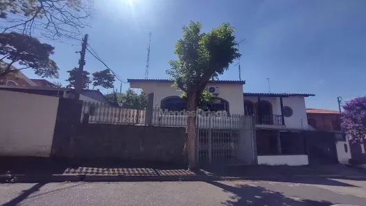Casa com 3 Quartos à venda, 195m² no Vila Trujillo, Sorocaba