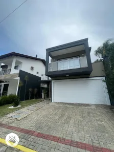 Casa com 4 Quartos à venda, 200m² no Centro, Balneário Piçarras