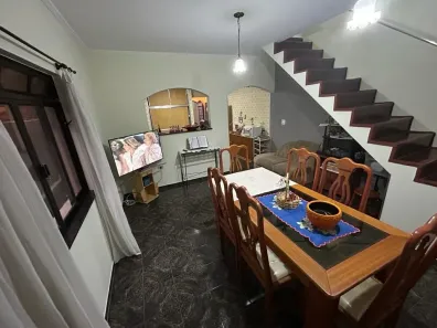 Casa com 4 Quartos à venda, 216m² no Jardim D'Abril, Osasco