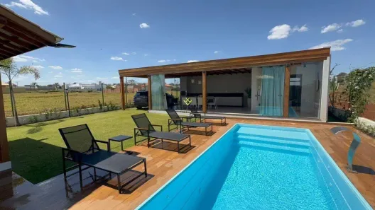 Casa com 3 Quartos à venda, 260m² no Furnas Iate Clube, Formiga