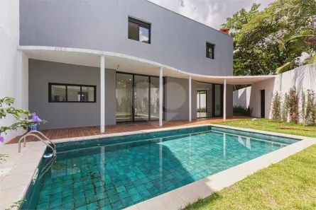 Sobrado com 4 Quartos à venda, 375m² no Jardim Luzitânia, São Paulo