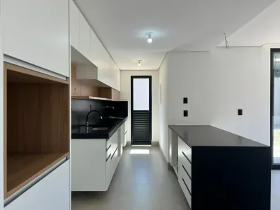 Casa de Condomínio com 3 Quartos para alugar, 180m² no Jacaré, Cabedelo