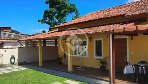Casa com 3 Quartos à venda, 215m² no Iconha, Guapimirim