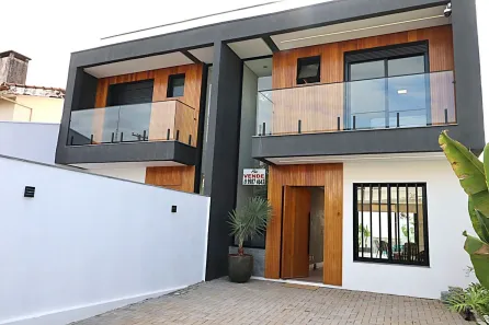 Casa com 3 Quartos à venda, 133m² no São Sebastião, Porto Alegre